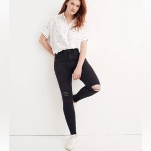 Madewell Petite 9” Mid-Rise Skinny Jeans in Black Sea